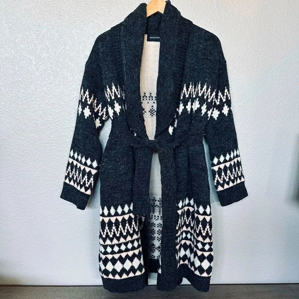 Minkpink Thick Gray Aztec Belted Cardigan Shrug Sweater M/L